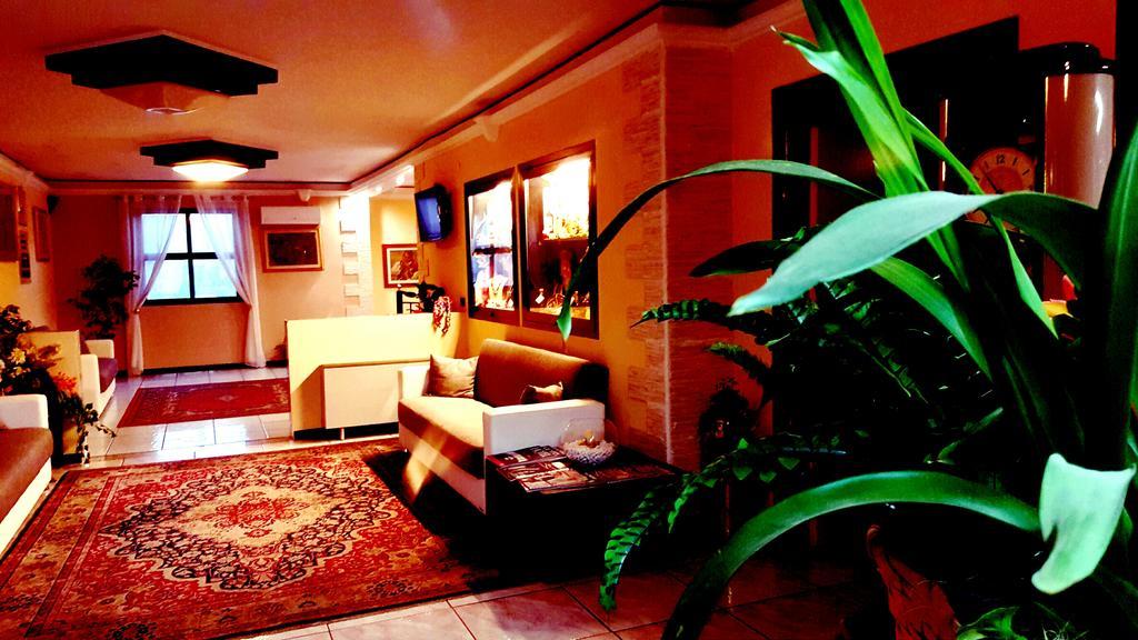 Quartu SantʼElena Hinterland Hotel מראה חיצוני תמונה
